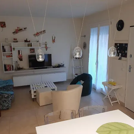 Nuova Casa Al Con Piscina