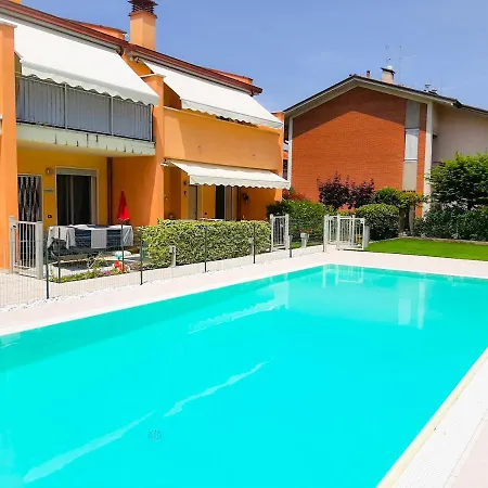 Nuova Casa Al Con Piscina Desenzano del Garda